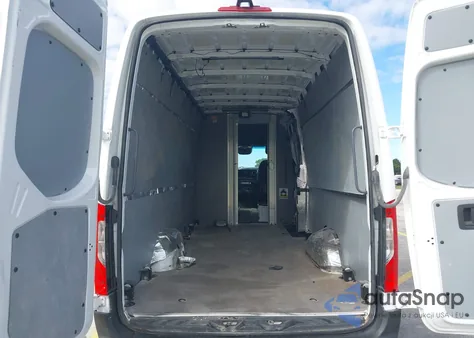 2021 Mercedes-Benz Sprinter 2500 High Roof I4 Diesel z USA, uszkodzony, nr VIN W1Y4DCHY7MT049570